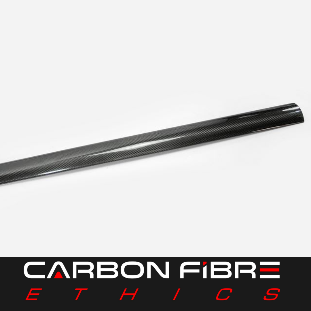 CARBON TRUNK LIP